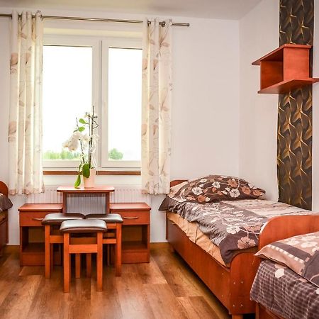 Bed and Breakfast Osrodek Wczasowo-Kolonijny Bazylak Реваль Экстерьер фото