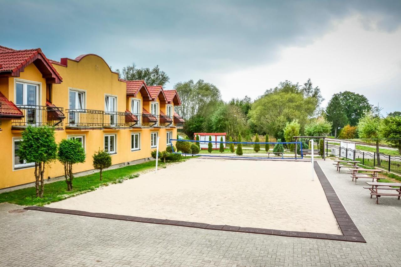 Bed and Breakfast Osrodek Wczasowo-Kolonijny Bazylak Реваль Экстерьер фото